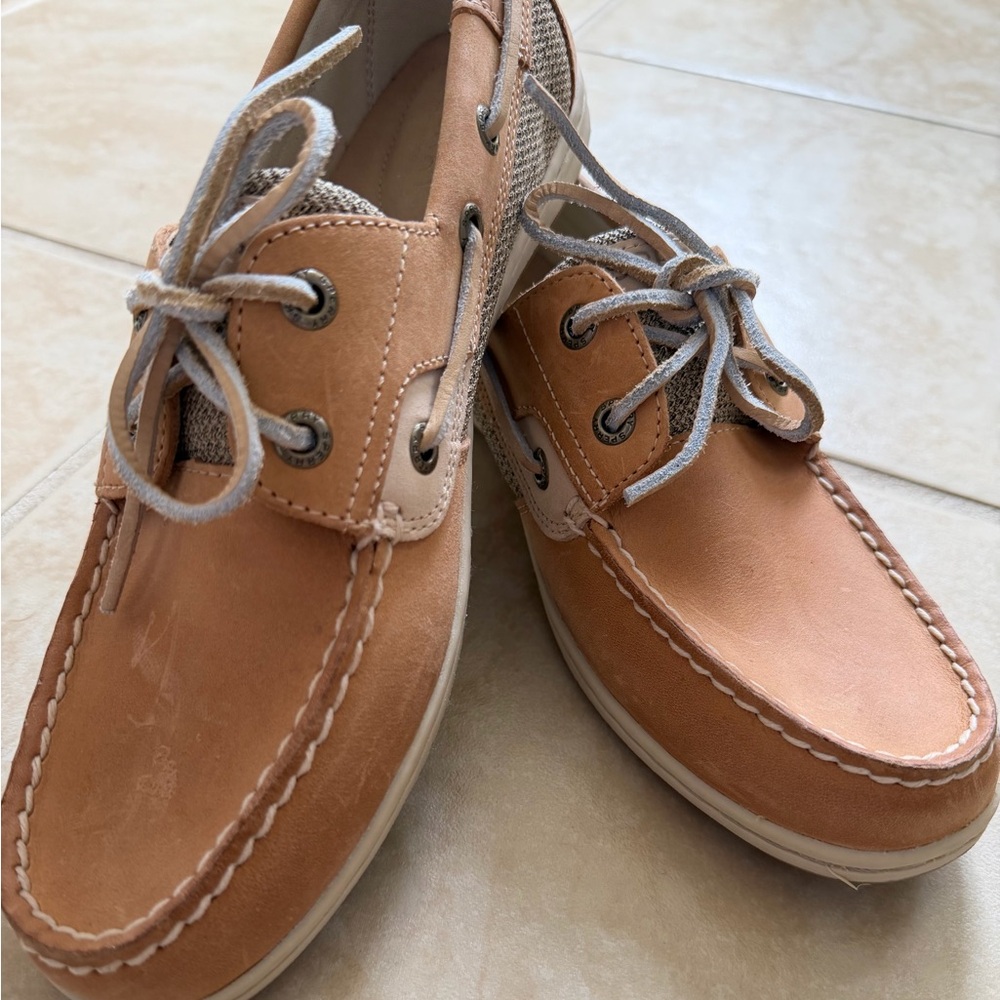 Sperry Women’s Tan Boat Shoes
